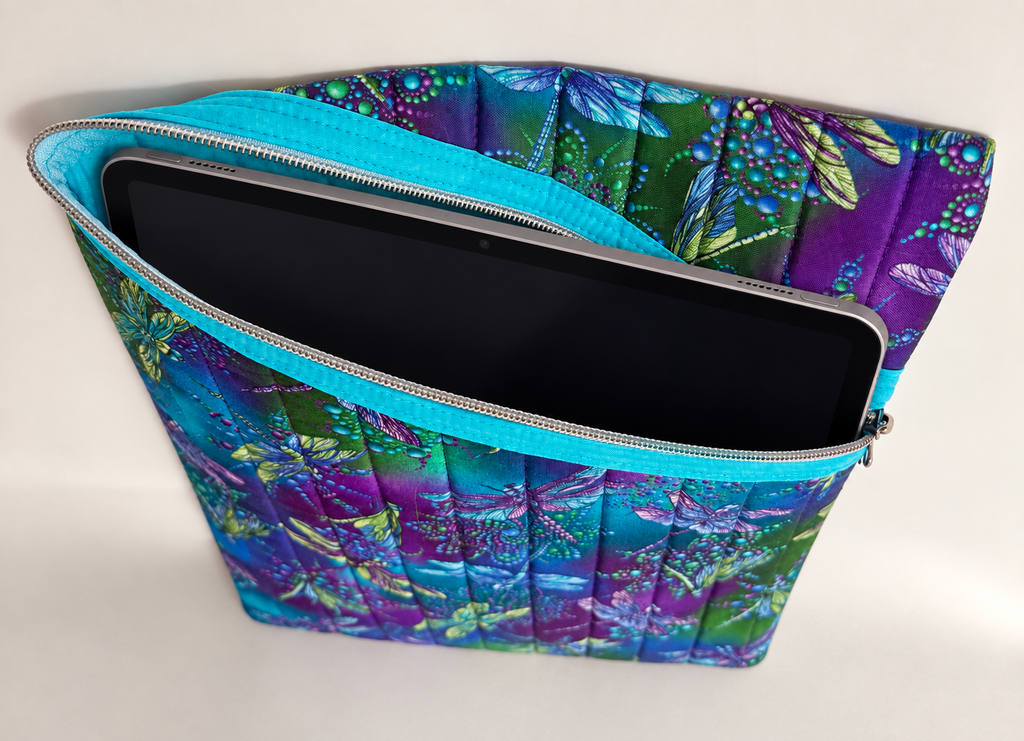 Hemingway Pouch-Tablet/Book Sleeve Large