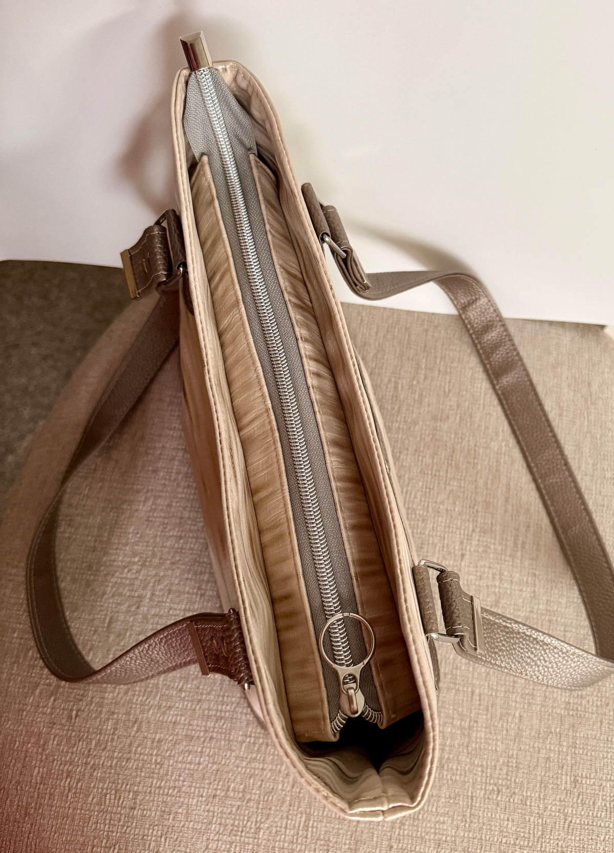 Laura Jean Shoulder Bag - Beige